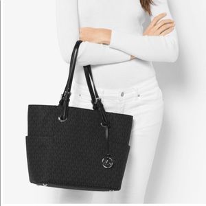 Michael Kors Jet Set signature Tote NWT